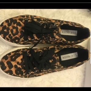 Steve Madden platform shoes